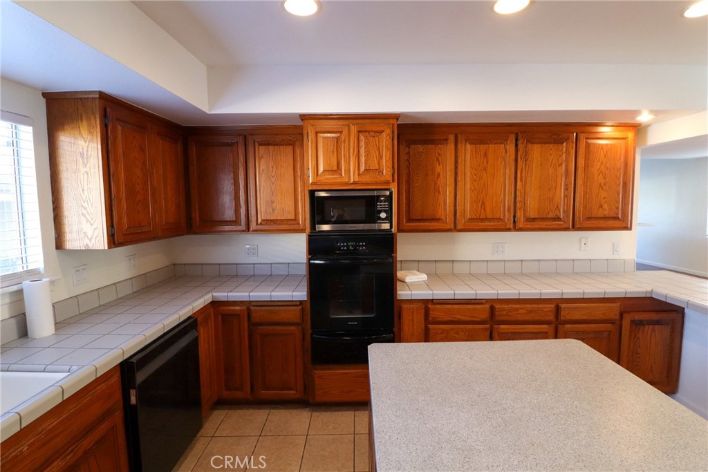 OLD TOWNE - Residential Income