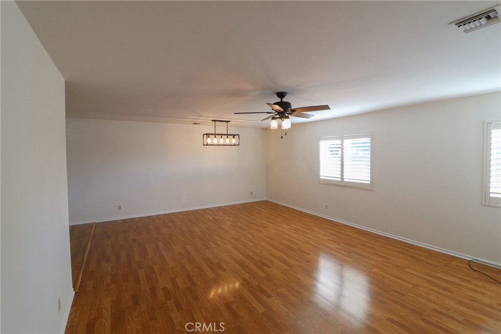 OLD TOWNE - Residential Income