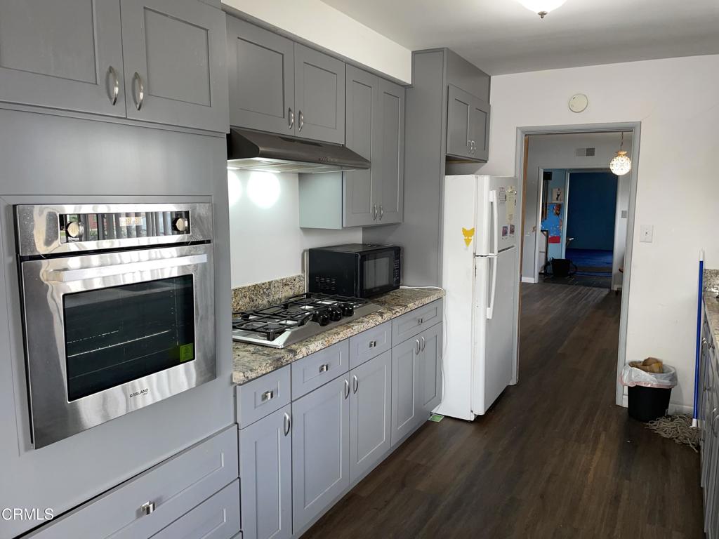 1258 W 121st Street