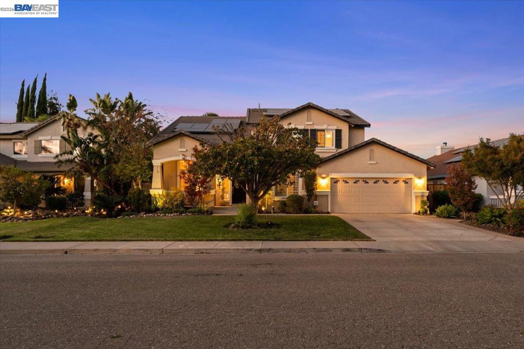5251 Feather Way