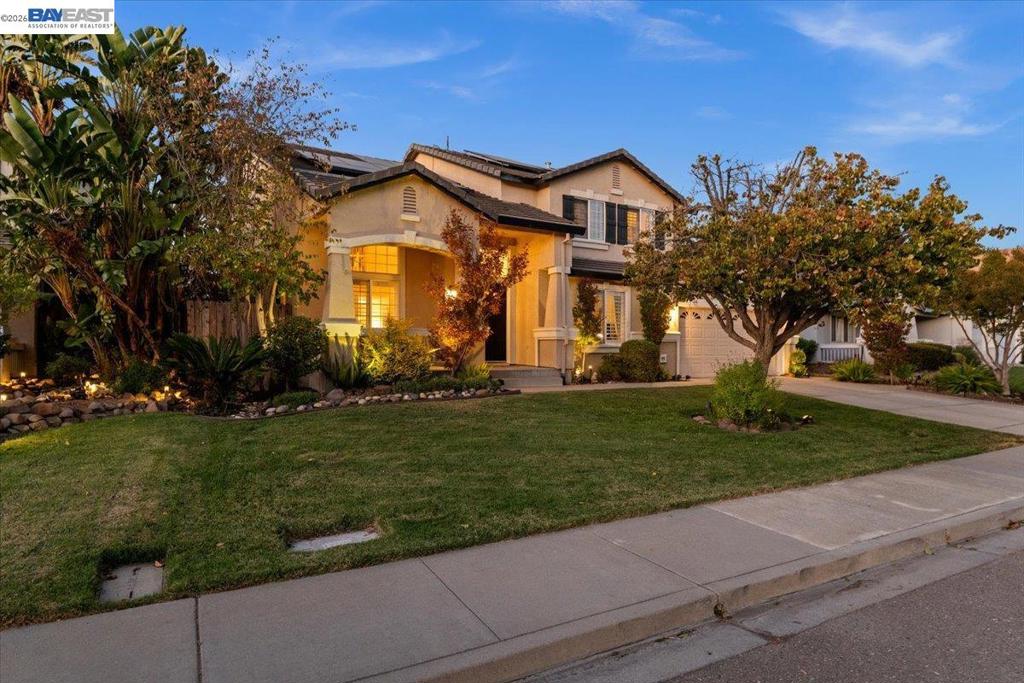 5251 Feather Way