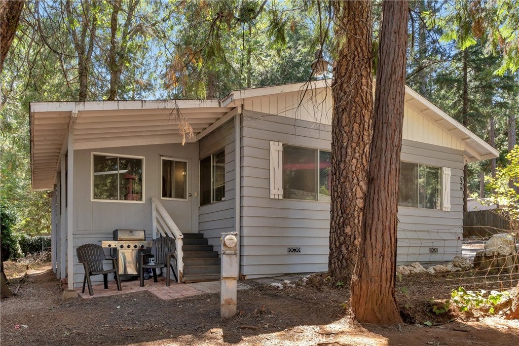 6378 Seton Court