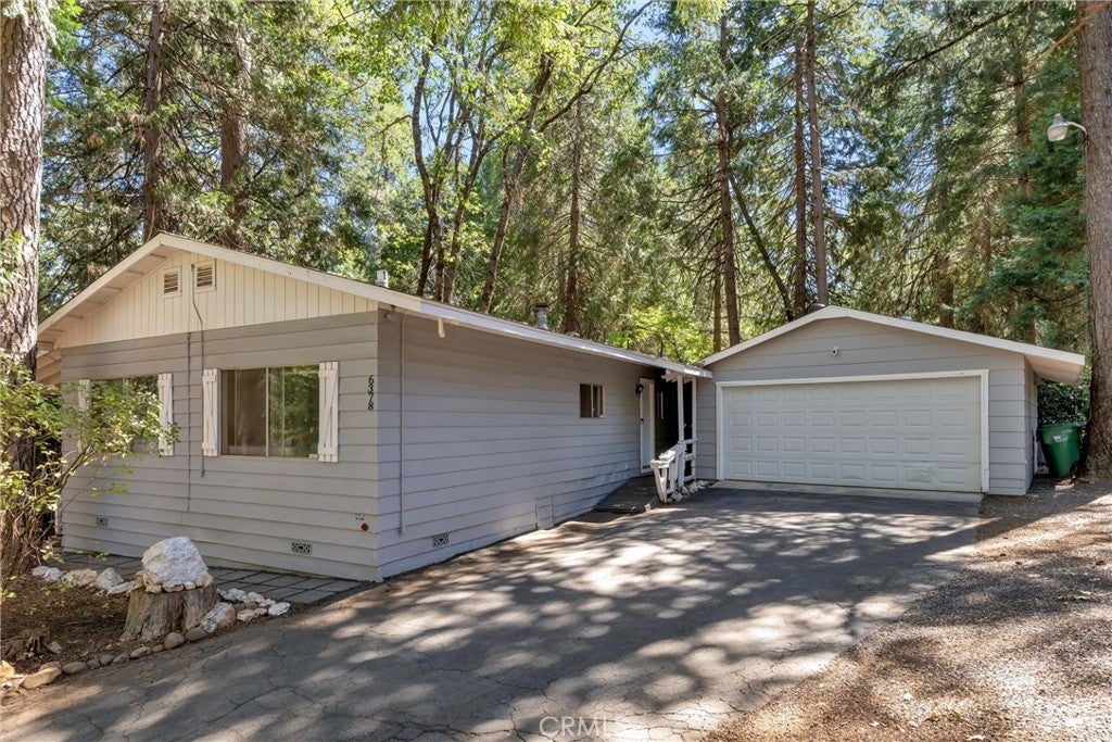 6378 Seton Court