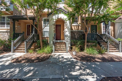 Photo of 6 Harvest Point LN, Aliso Viejo, CA 92656 (MLS # AR26151415)