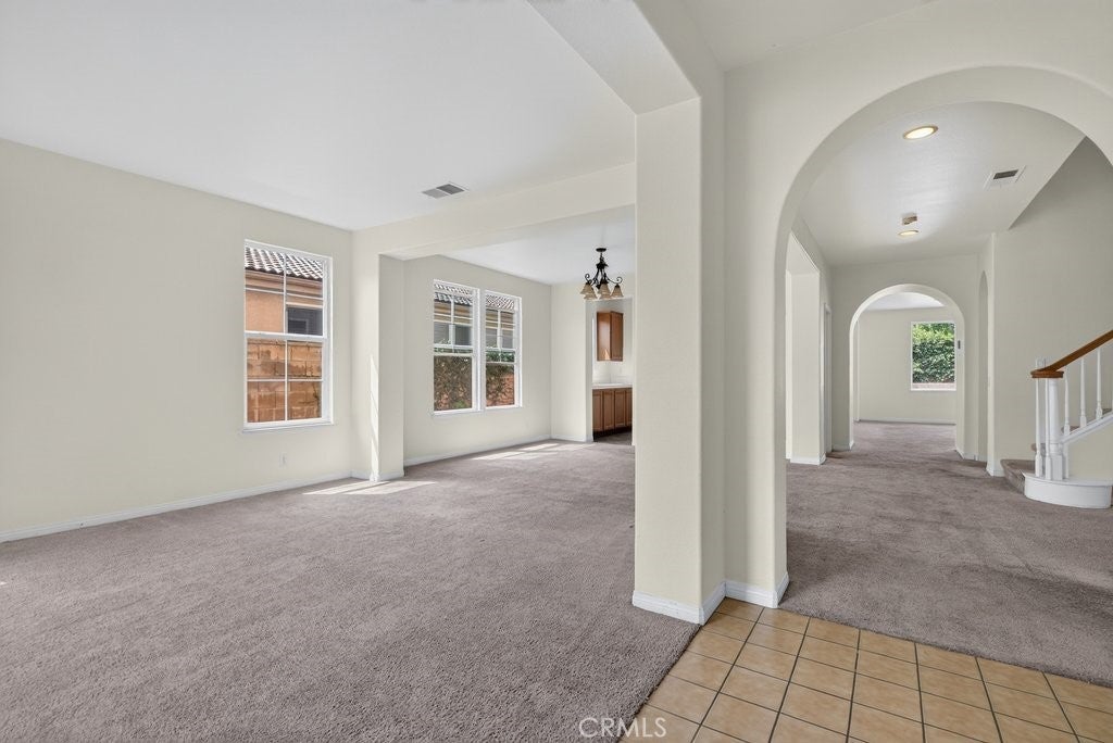 6221 Arcadia
