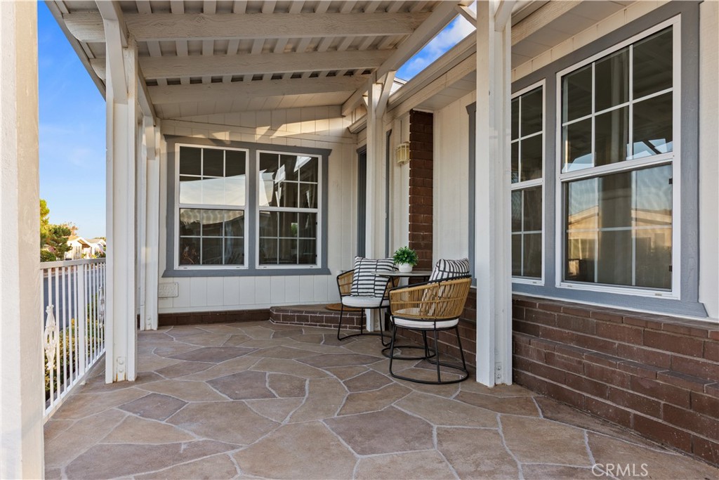 5200 Irvine Boulevard 210