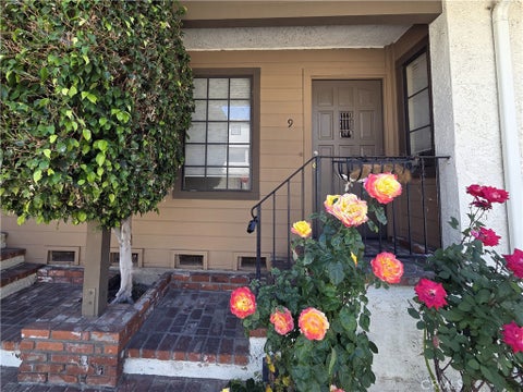 Photo of 7650 Topanga Canyon BLVD, Canoga Park, CA 91304 (MLS # SR26100041)