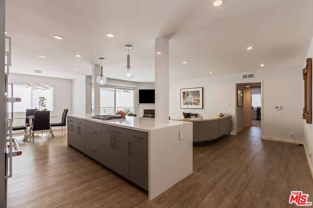 Photo of 1535 S Bentley Avenue #301, Los Angeles, CA 90025 (MLS # 26718905)