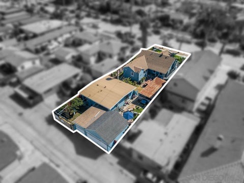 Photo of 4754 56 Saratoga AVE, San Diego, CA 92107 (MLS # 260021789SD)