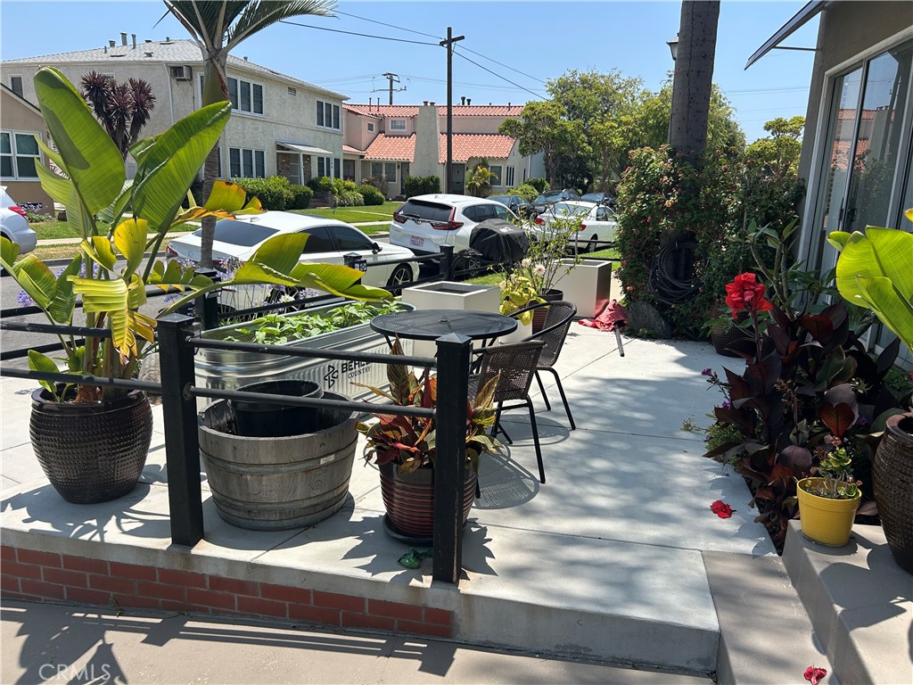 271 Covina Avenue 4