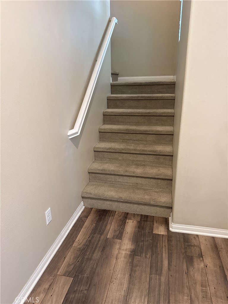 159 E Commercial Street