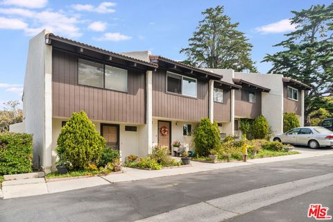 Photo of 984 Miramonte Drive #4, Santa Barbara, CA 93109 (MLS # 26665829)