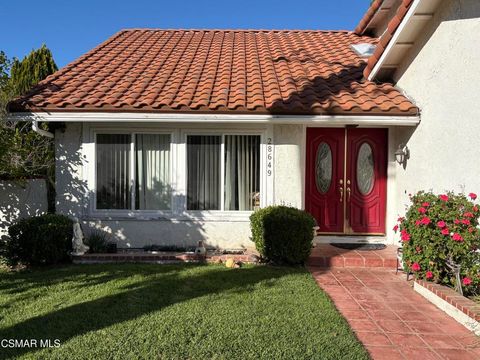 Photo of 28649 Acacia Glen Street, Agoura Hills, CA 91301 (MLS # 226001459)