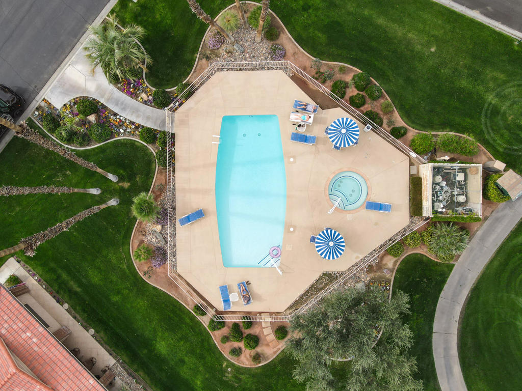 Chaparral C.C. - Residential