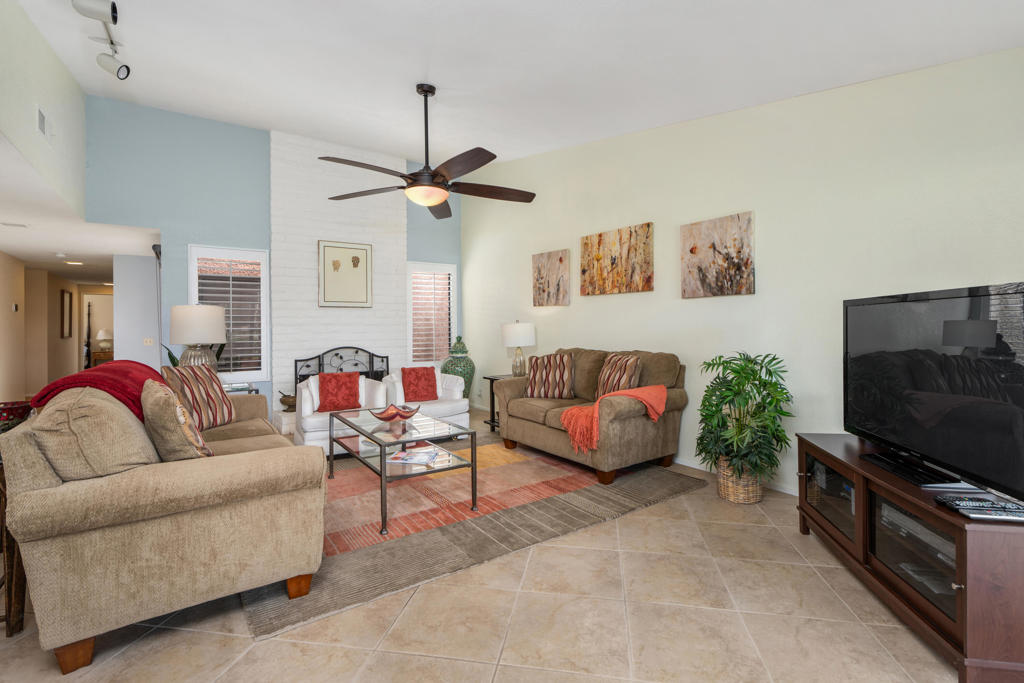 Chaparral C.C. - Residential