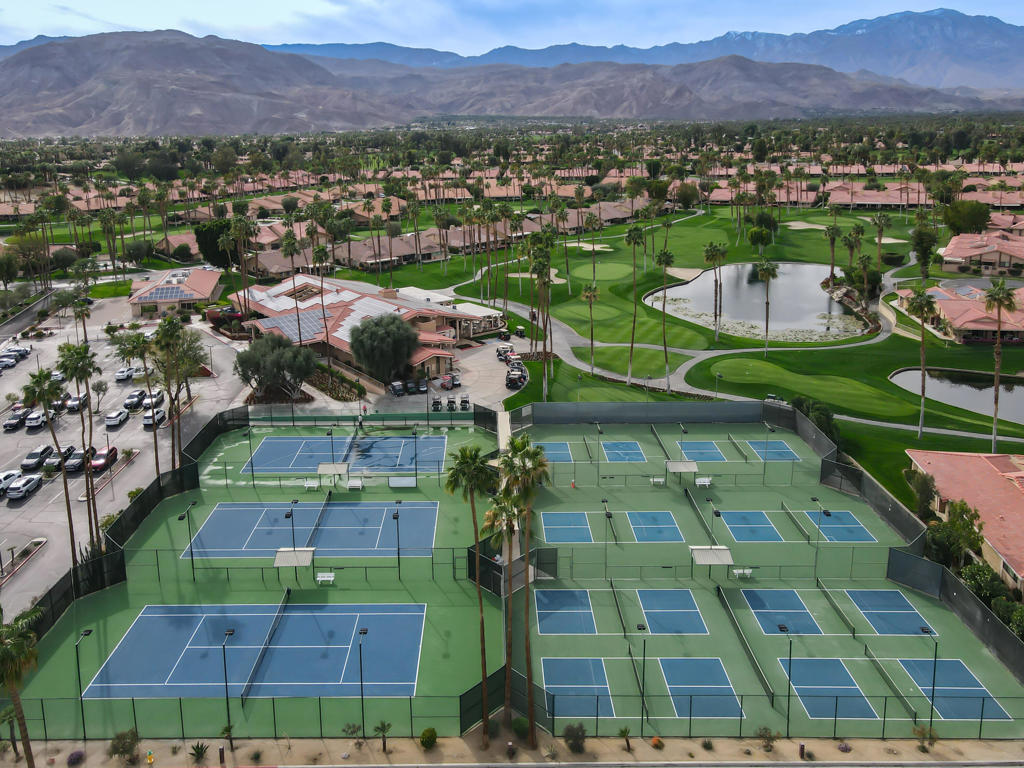 Chaparral C.C. - Residential