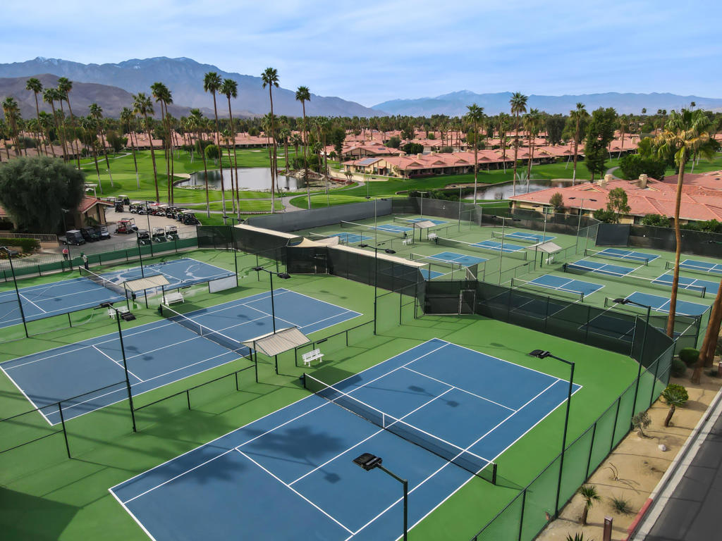 Chaparral C.C. - Residential