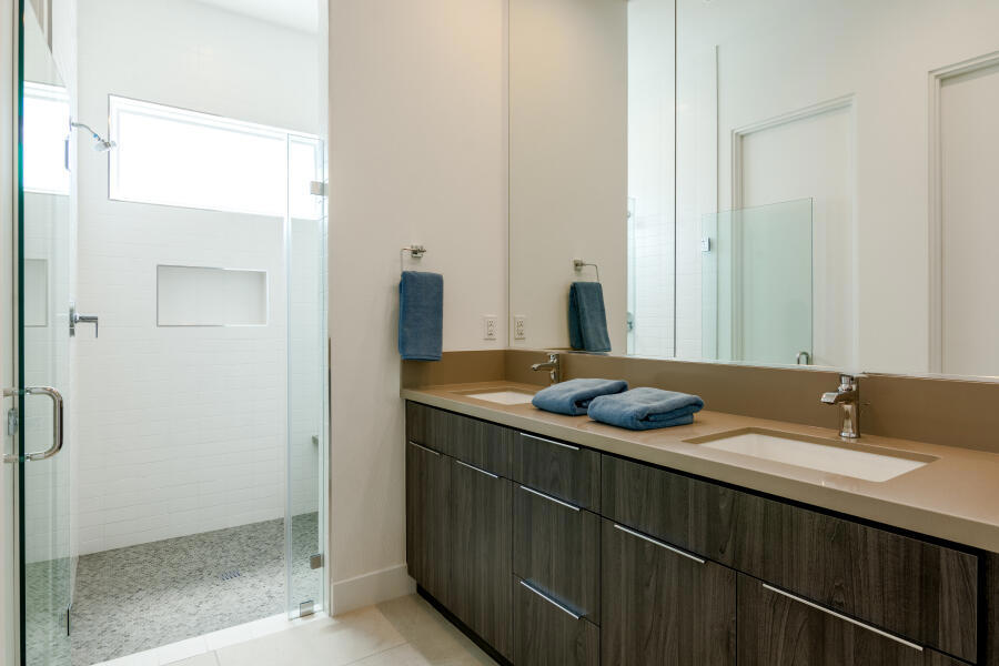 Escena - Residential