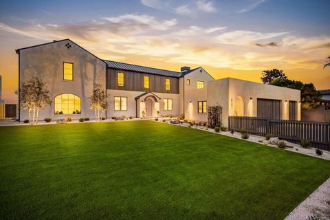 Photo of 8341 La Jolla Scenic Drive N, La Jolla, CA 92037 (MLS # NDP2603148)