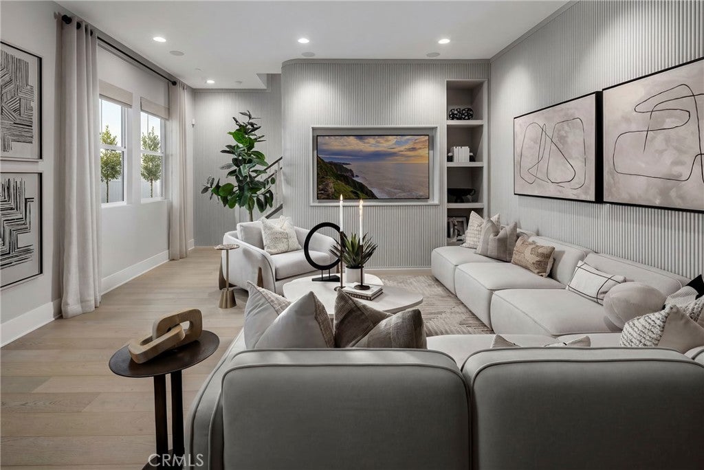 288 Sage Way