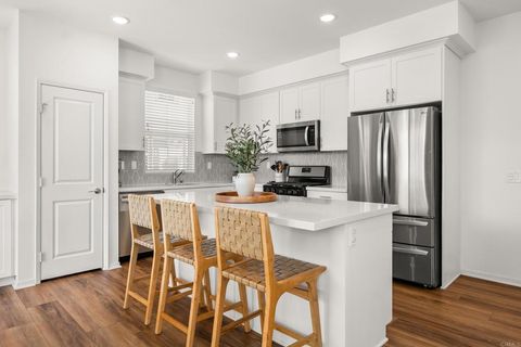 Tiny photo for 2328 Stardust, Escondido, CA 92025 (MLS # PTP2601764)