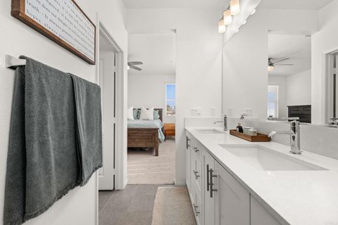 Tiny photo for 2328 Stardust, Escondido, CA 92025 (MLS # PTP2601764)