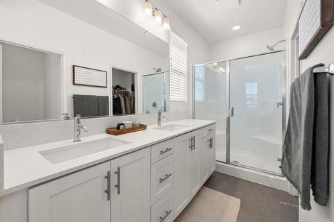 Tiny photo for 2328 Stardust, Escondido, CA 92025 (MLS # PTP2601764)