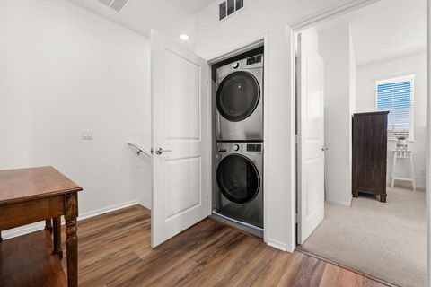 Tiny photo for 2328 Stardust, Escondido, CA 92025 (MLS # PTP2601764)