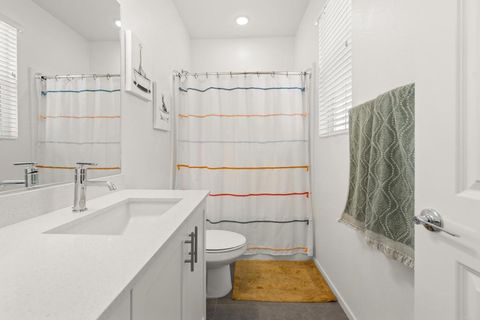 Tiny photo for 2328 Stardust, Escondido, CA 92025 (MLS # PTP2601764)