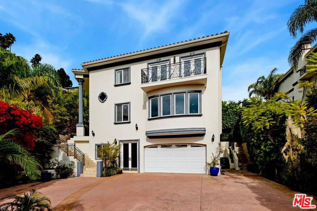 2997 Beverly Glen Circle