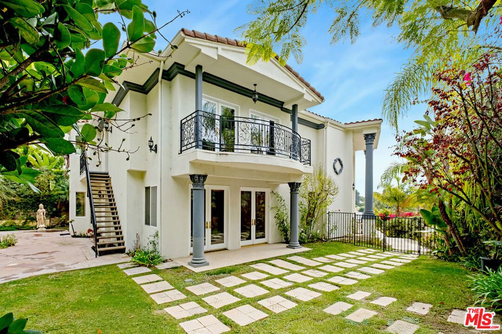 Photo of 2997 Beverly Glen Circle, Los Angeles, CA 90077 (MLS # 25621371)