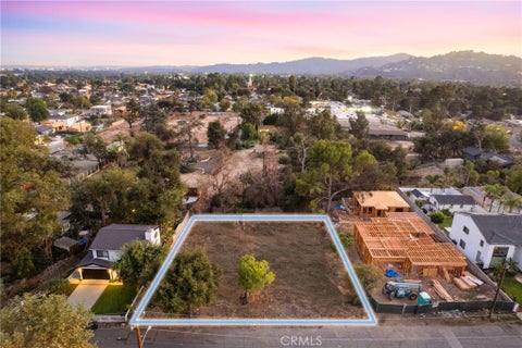 Photo of 566 W Palm ST, Altadena, CA 91001 (MLS # SR26210339)