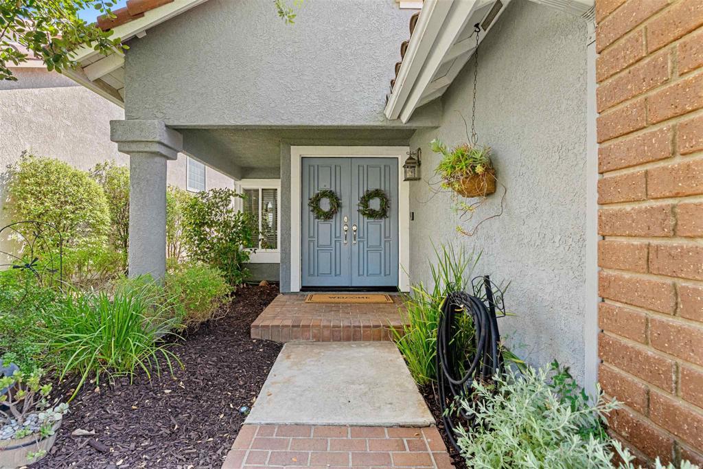 1954 Vineyard Avenue