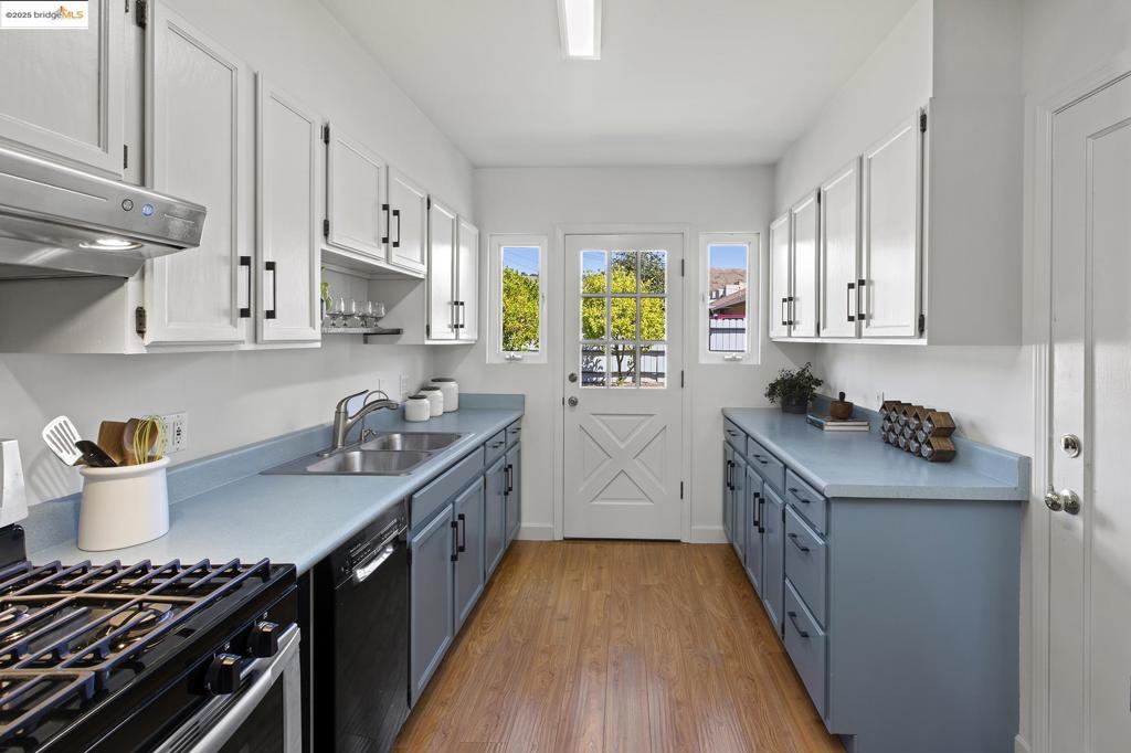 CENTRAL HAYWARD - Residential