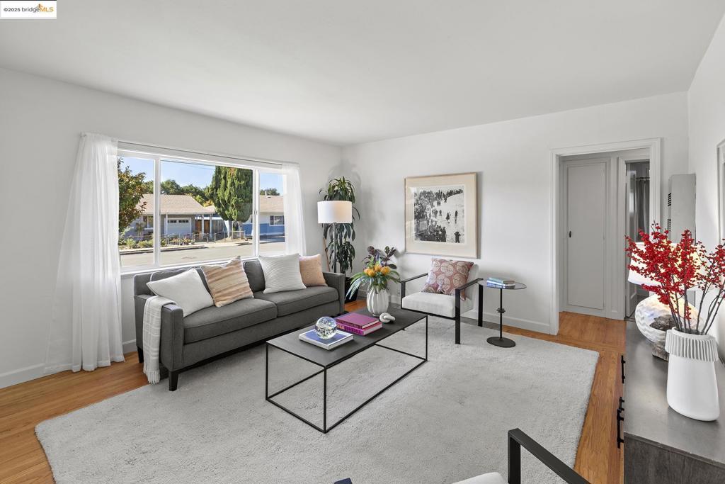 CENTRAL HAYWARD - Residential