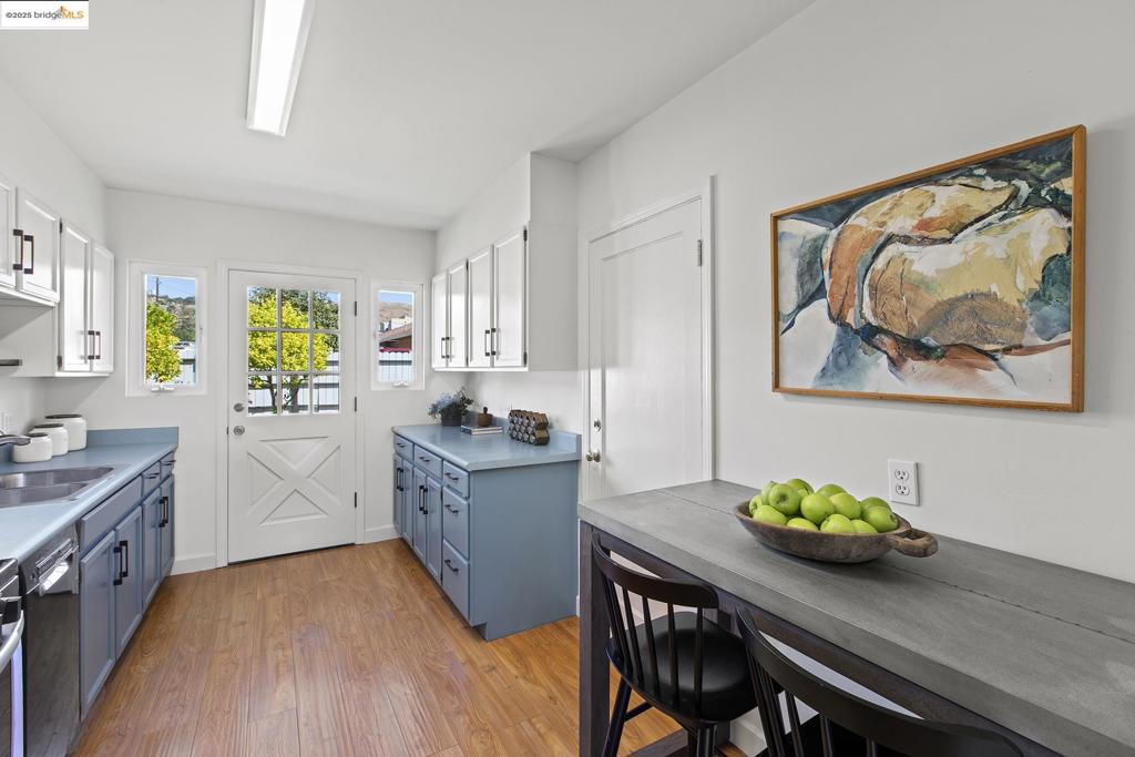 CENTRAL HAYWARD - Residential