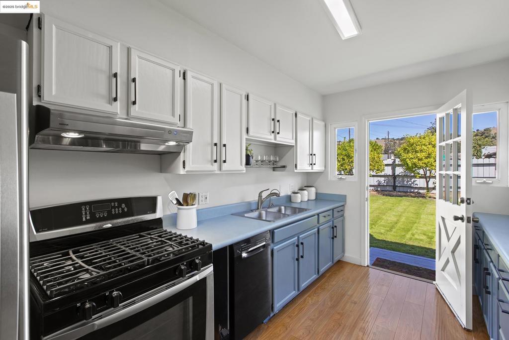 CENTRAL HAYWARD - Residential