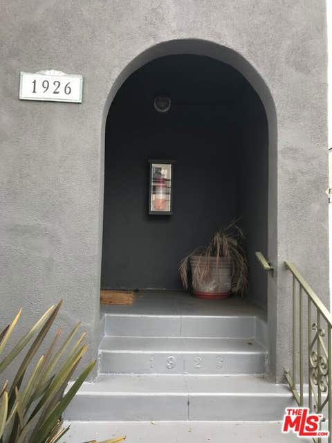 Photo of 1926 3RD Street, Santa Monica, CA 90405 (MLS # 26870793)