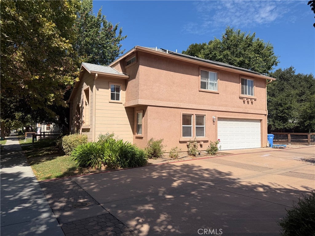 1401 Stoney Creek