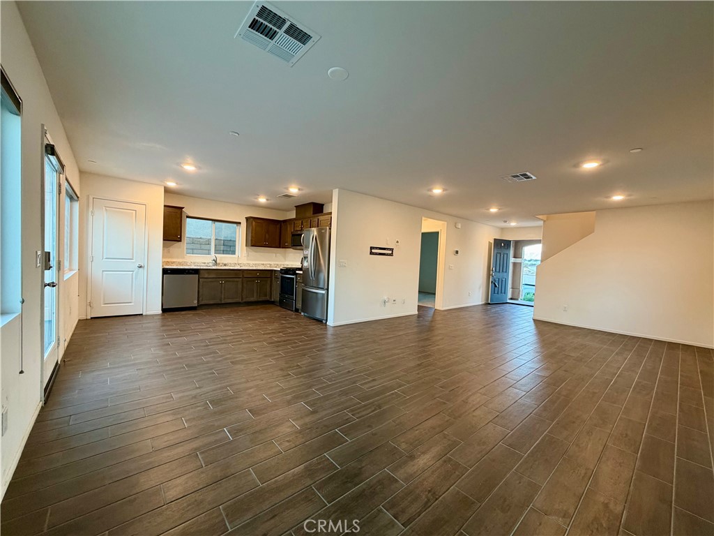 Cathedral Springs (33534) - Residential Lease