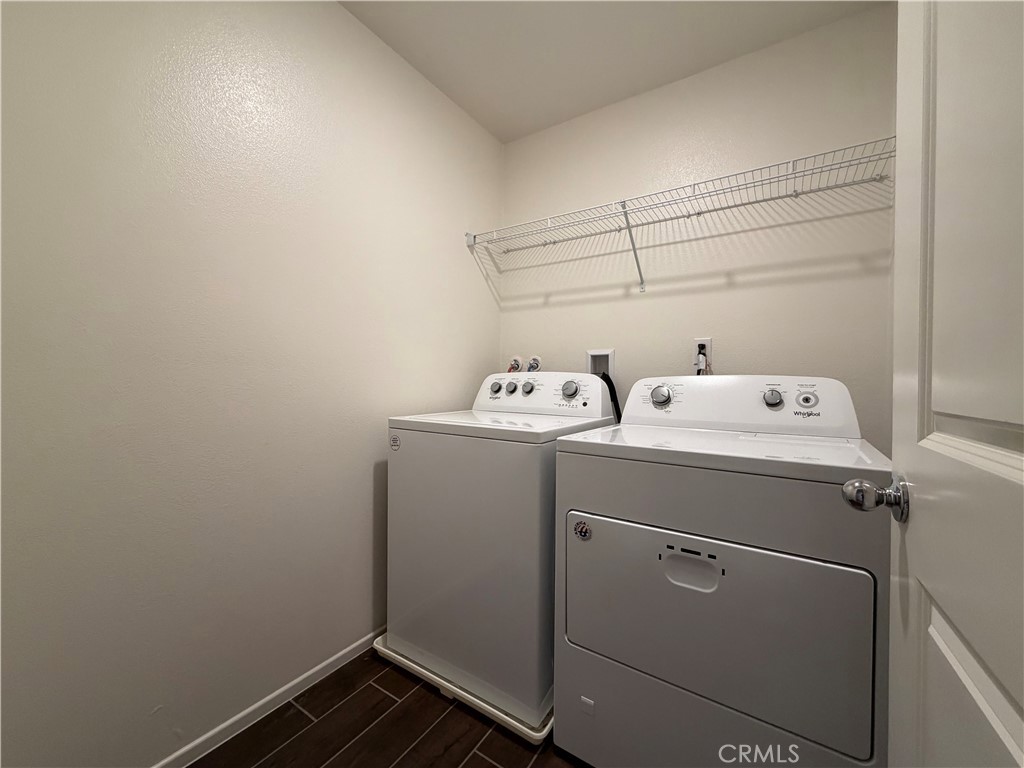 Cathedral Springs (33534) - Residential Lease