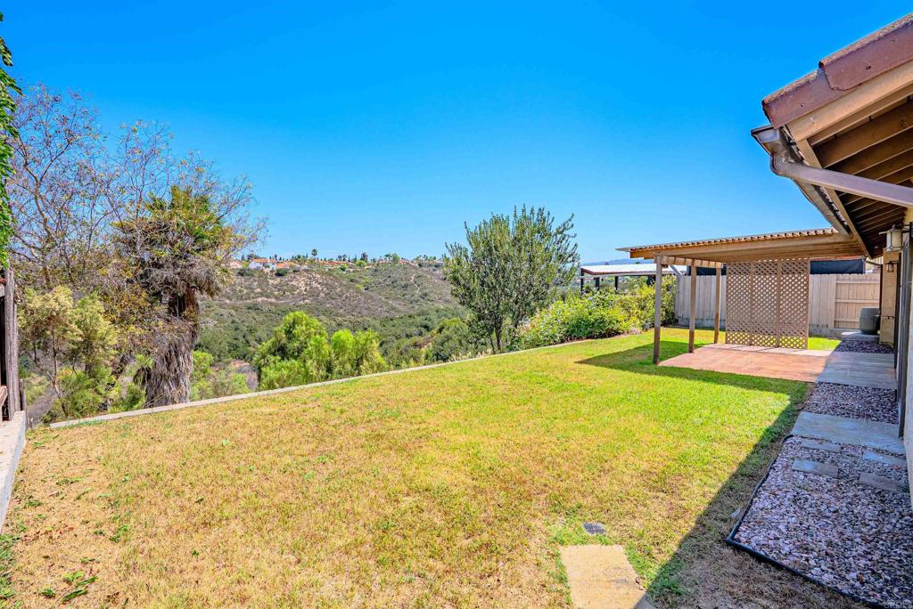 637 Redlands Place
