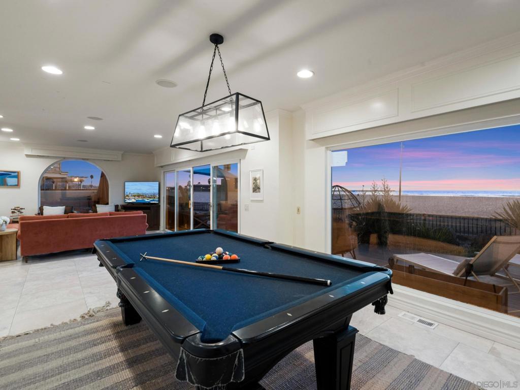 Mission Beach - Residential
