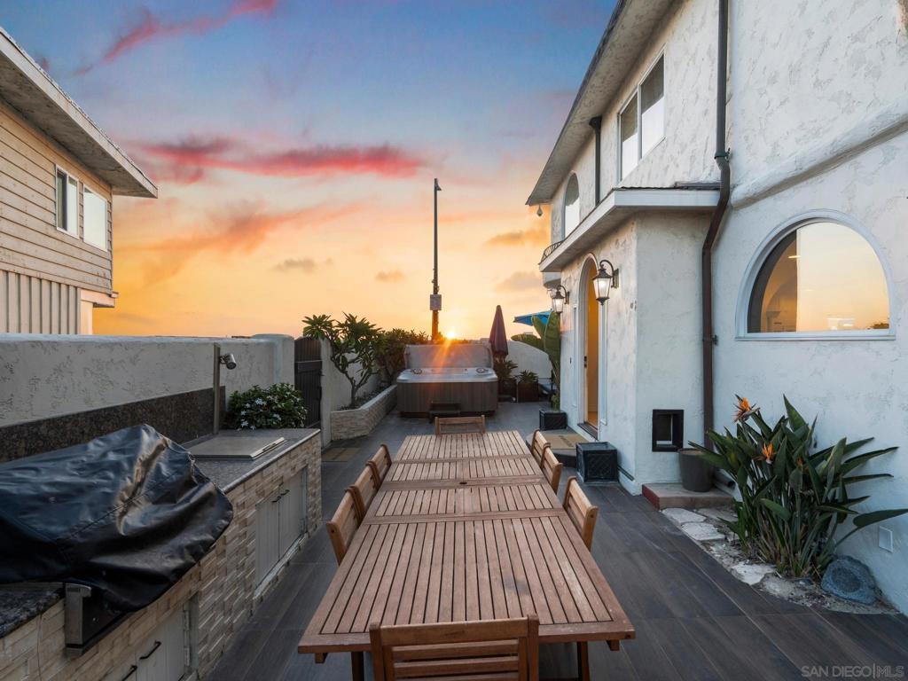 Mission Beach - Residential