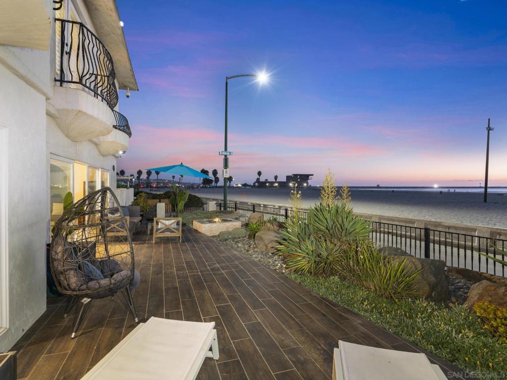 Mission Beach - Residential