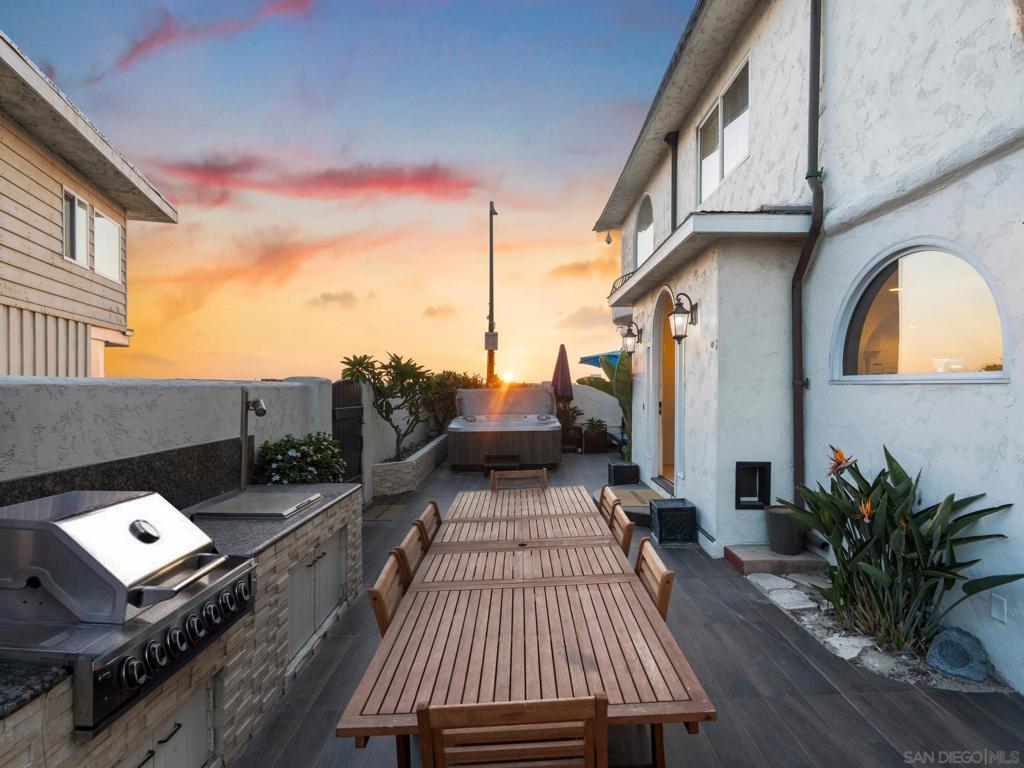 Mission Beach - Residential