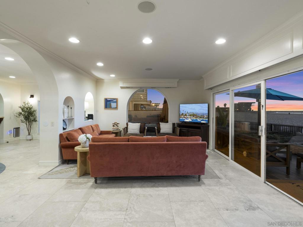 Mission Beach - Residential