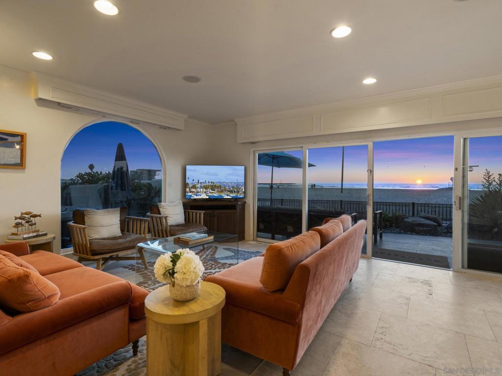Mission Beach - Residential