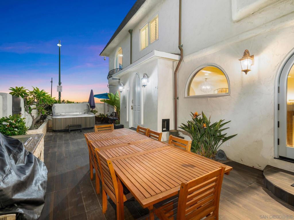 Mission Beach - Residential