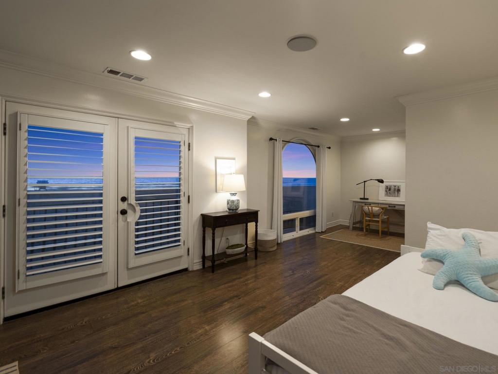 Mission Beach - Residential